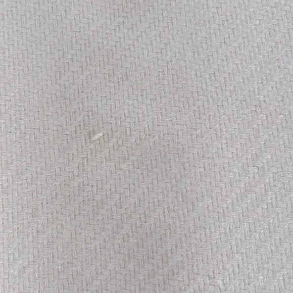 ABERCROMBIE & FITCH Shawl one size has pockets and fringe - Picture 6 of 8